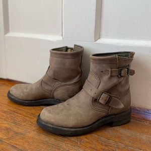 Chippewa harness boots, taupe sand beige, gently worn